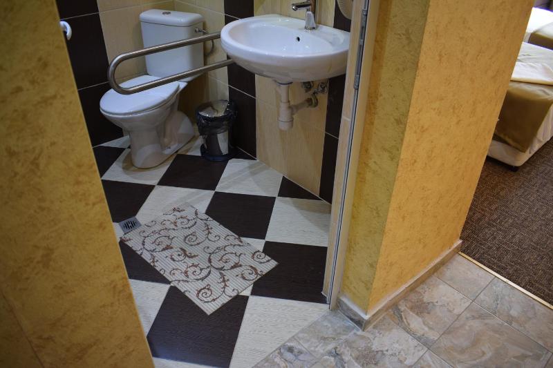 Double or Twin Room image 2