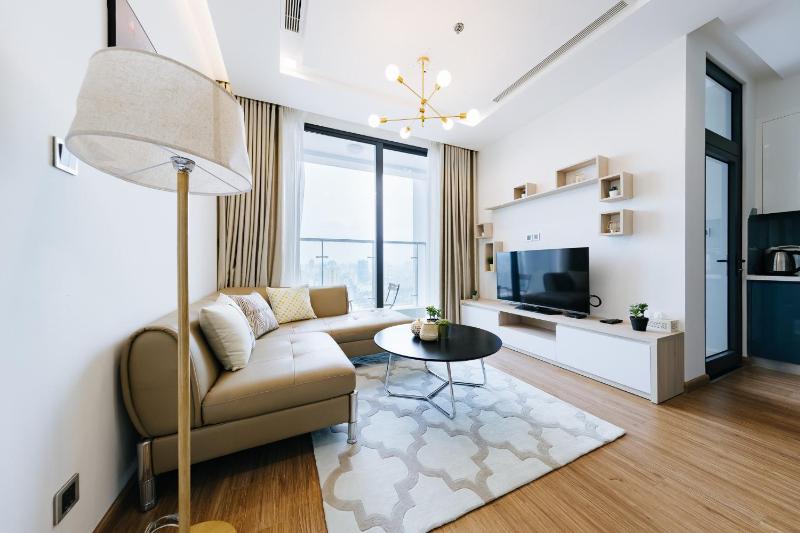 Sunshine Balcony Apartment in VINHOMES METROPOLIS near Lotte Hanoi - image 1