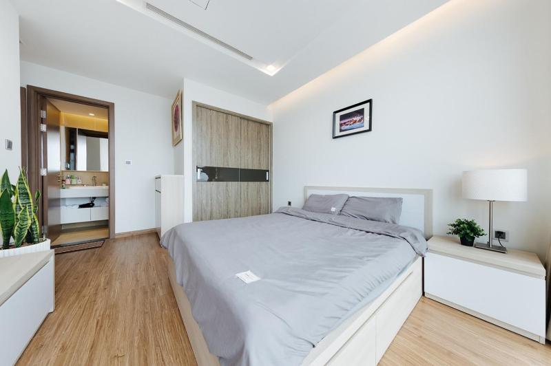 Sunshine Balcony Apartment in VINHOMES METROPOLIS near Lotte Hanoi - image 11