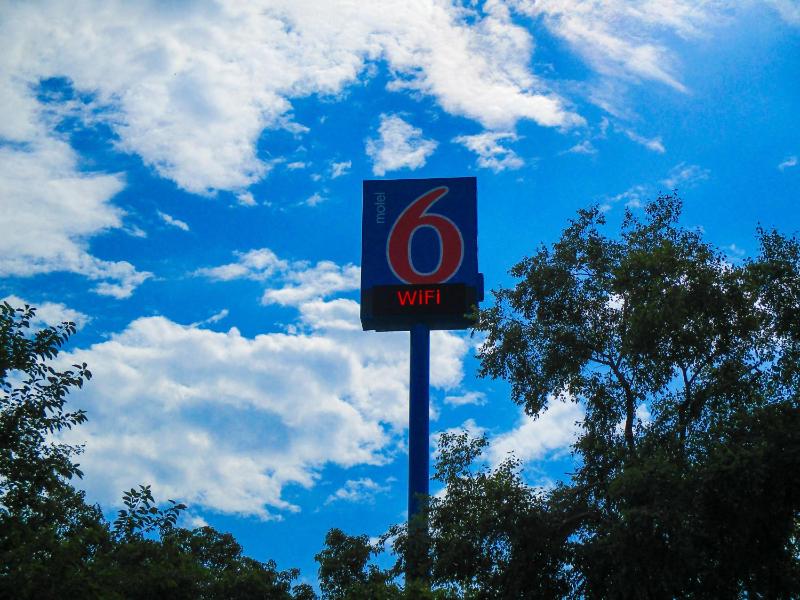 Motel 6-Memphis TN - Downtown - image 29