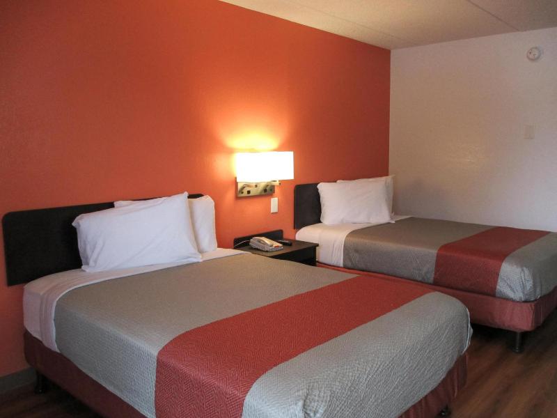 Motel 6-Memphis TN - Downtown - image 11
