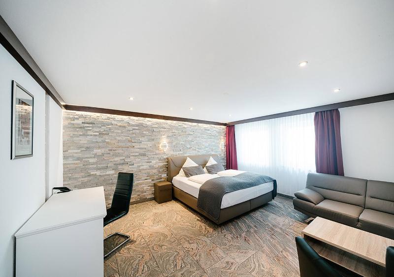 Superior Double Room (Annex) image 4