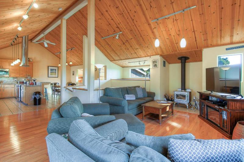 Three Bedroom House image 2