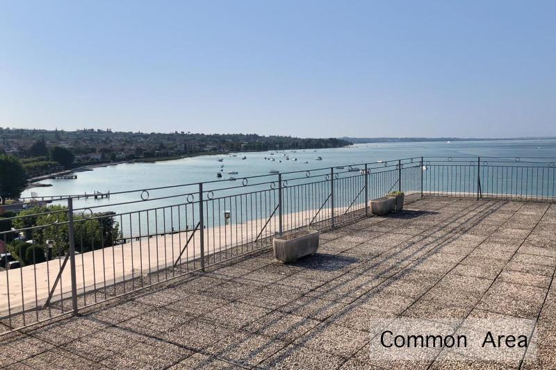 LA CHIARETTO SUITE - image 11