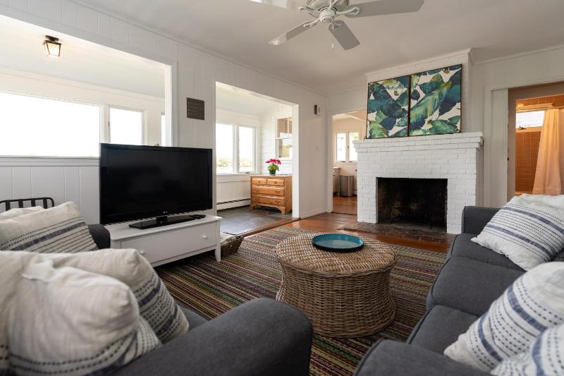 Two Bedroom House image 2