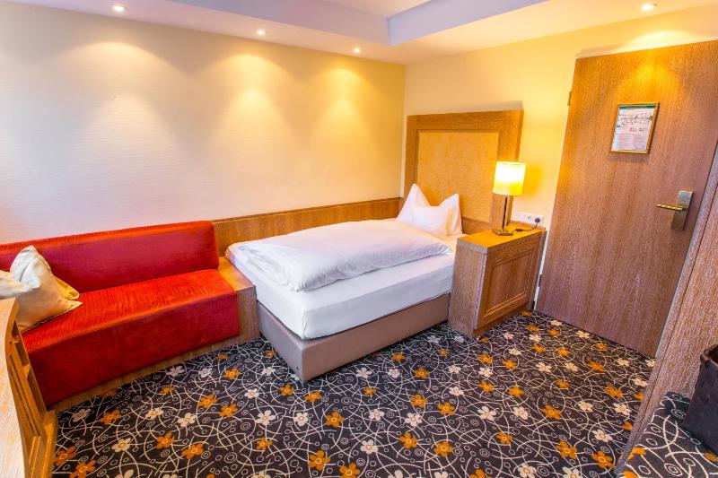 Standard Single Room image 1