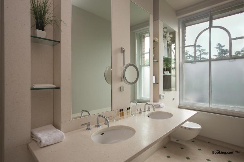 Suite image 3