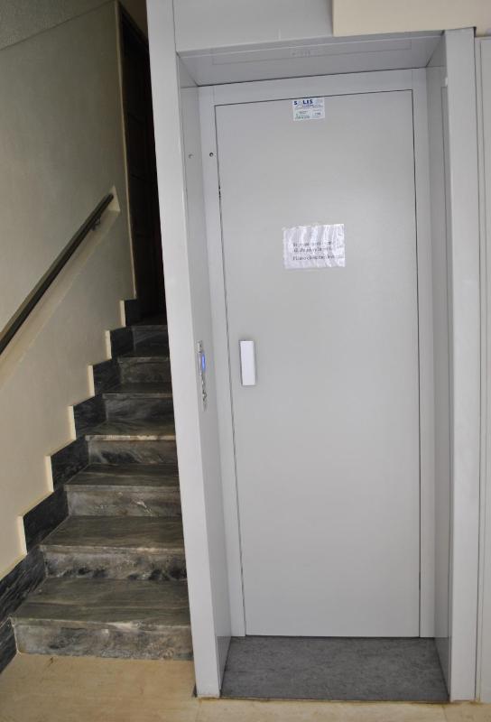 Double or Twin Room with Private Bathroom image 4