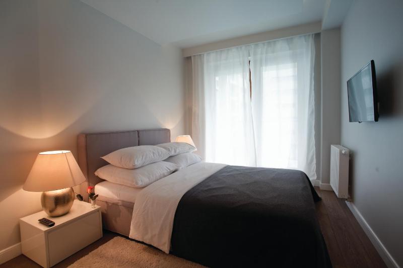 Studio (2 Adults) image 1