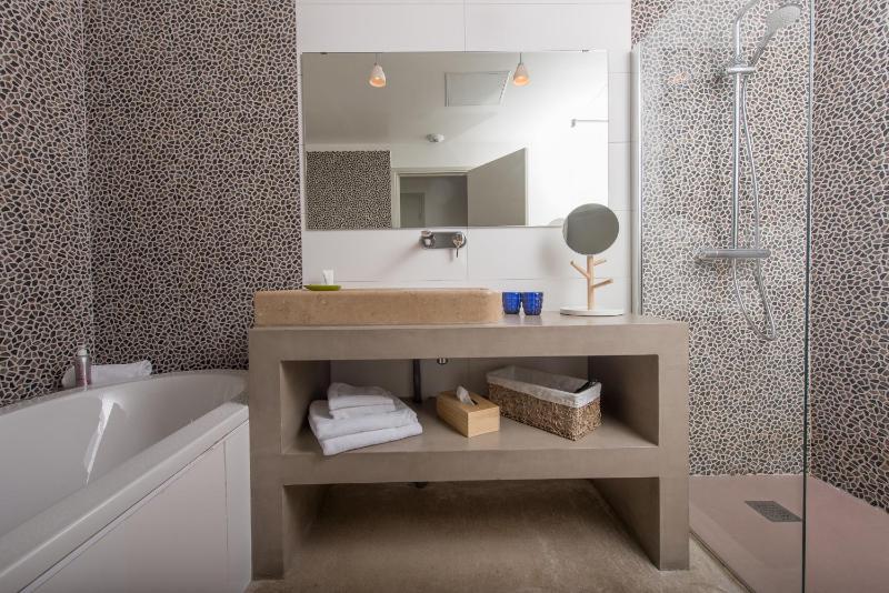 Suite image 2