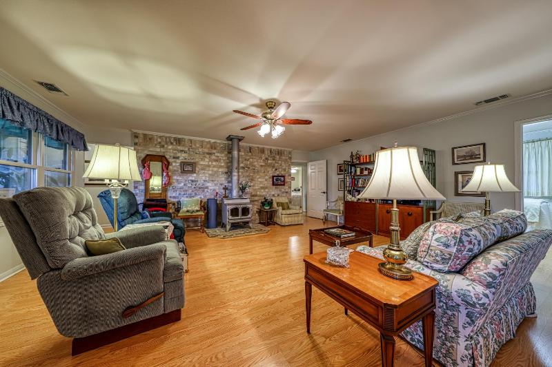 Four Bedroom House image 3