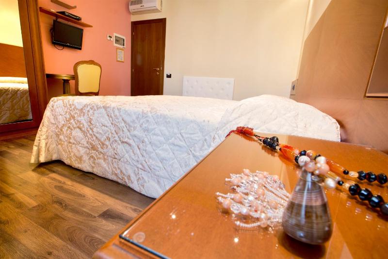 Double or Twin Room image 1