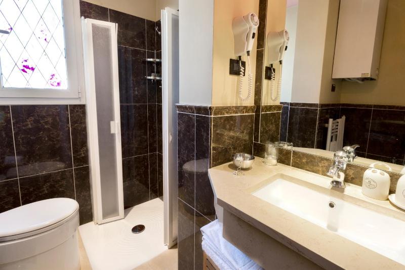 Double or Twin Room with View image 2