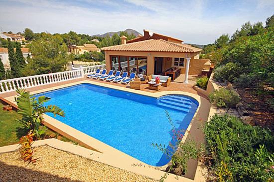 Villa image 2