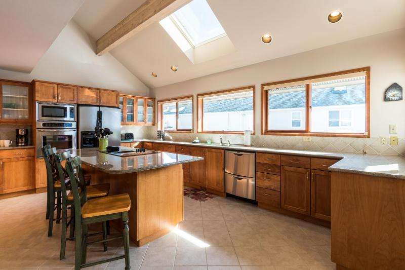 Three Bedroom House image 2