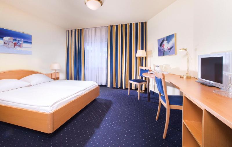 Tryp By Wyndham Luebeck Aquamarin - image 17