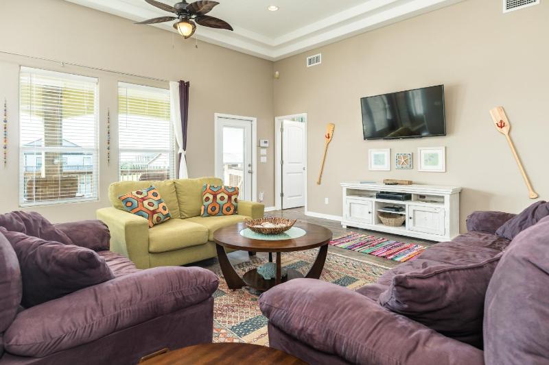 Three Bedroom House image 2