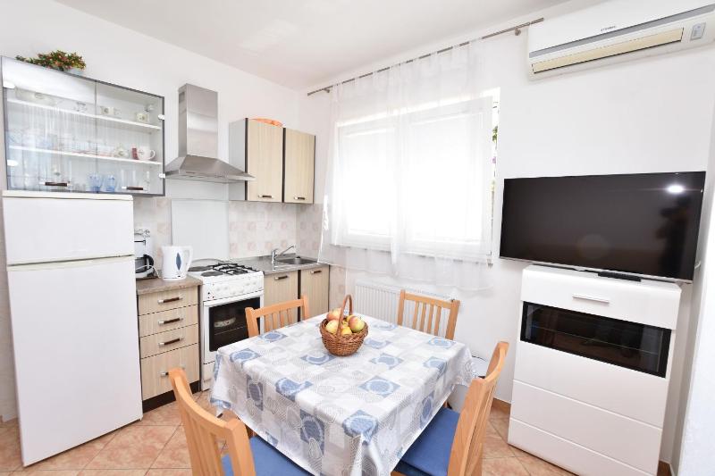 Apartments Brico - image 10