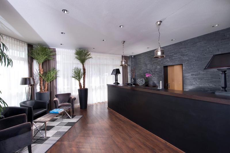Tryp By Wyndham Luebeck Aquamarin - image 2