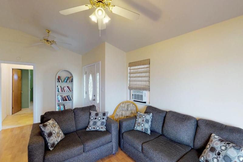 Two Bedroom House image 2