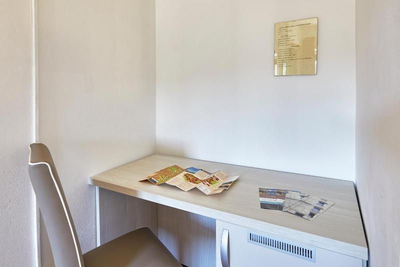 Double Room with Private Bathroom image 3