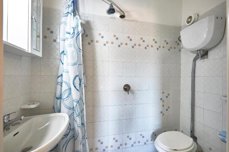 Double Room with Private Bathroom image 1