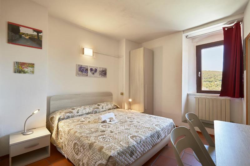 Double Room with Private Bathroom image 3