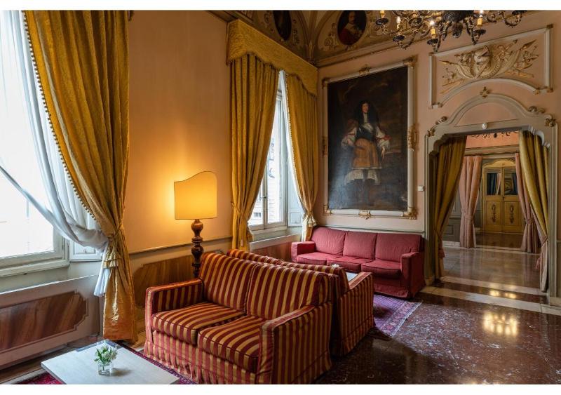PHI Hotel Canalgrande - image 8