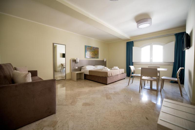 Historico Loft & Rooms Palazzo Adragna XIX - image 11
