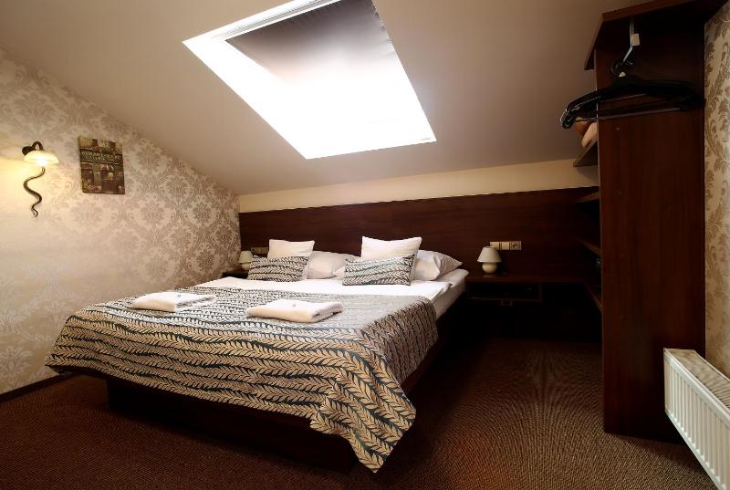Double Room image 2