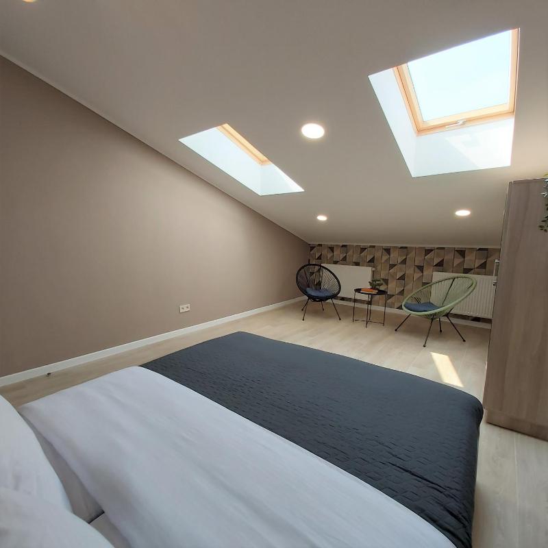 Two-Bedroom Apartment near Forum Lviv - image 10