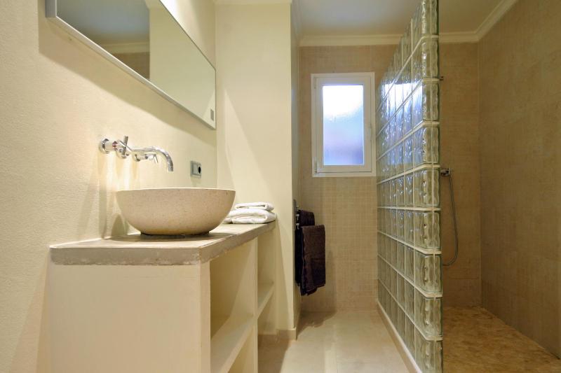 Villa image 3