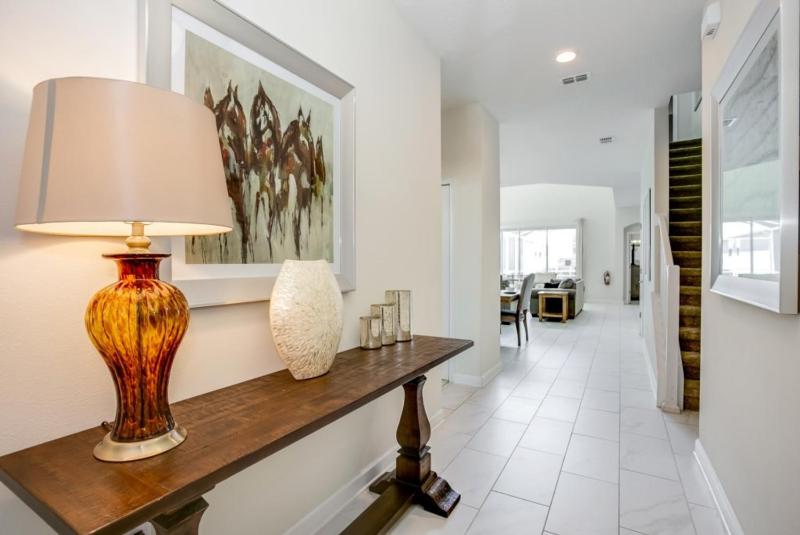 Five-Bedroom House image 3