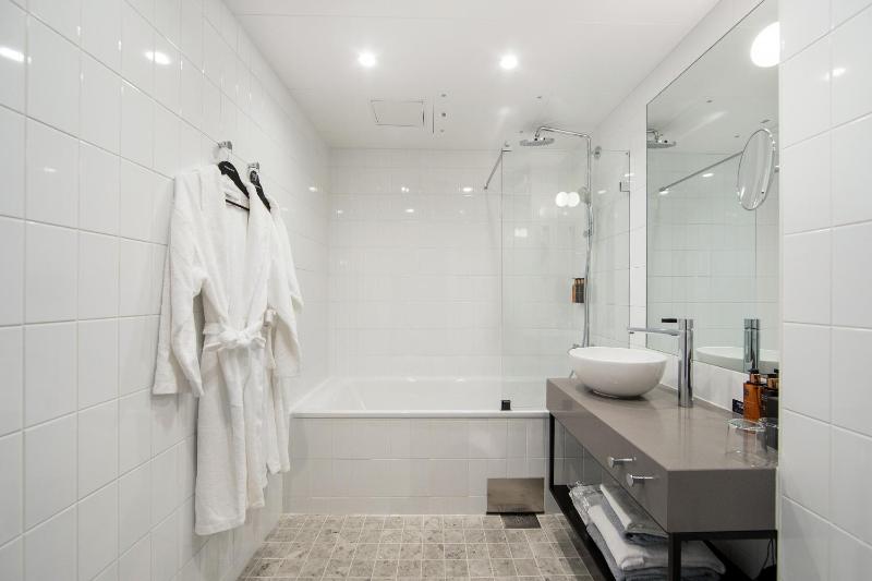 Deluxe Room image 4