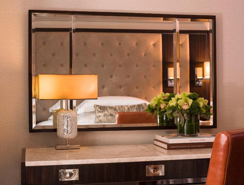 One-Bedroom Suite image 3