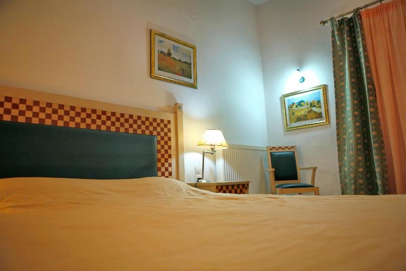 Standard Double Room image 1