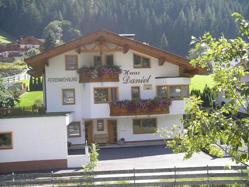 Two-Bedroom Apartment with Terrace image 2