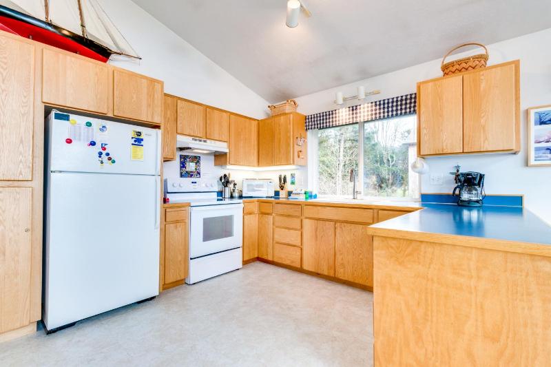 Two Bedroom House image 2