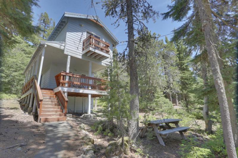Bear Creek Cabin Images
