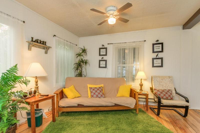 Two Bedroom House image 2
