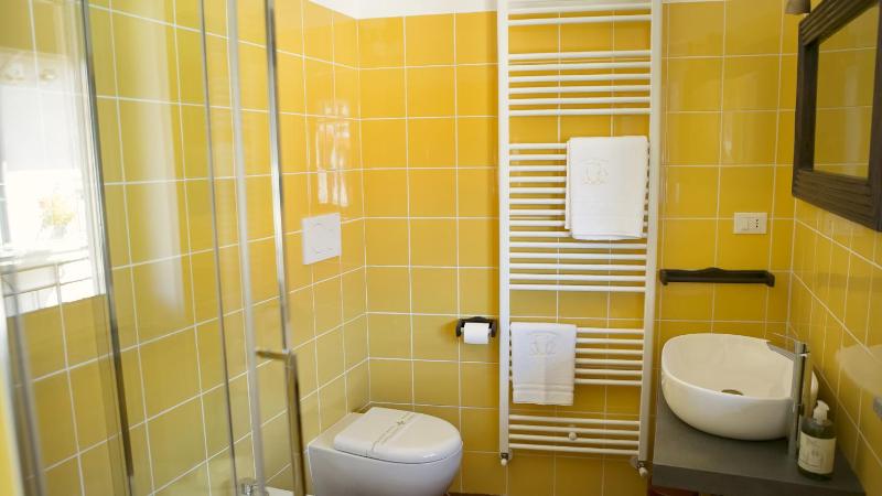 Single Room with Balcony image 3