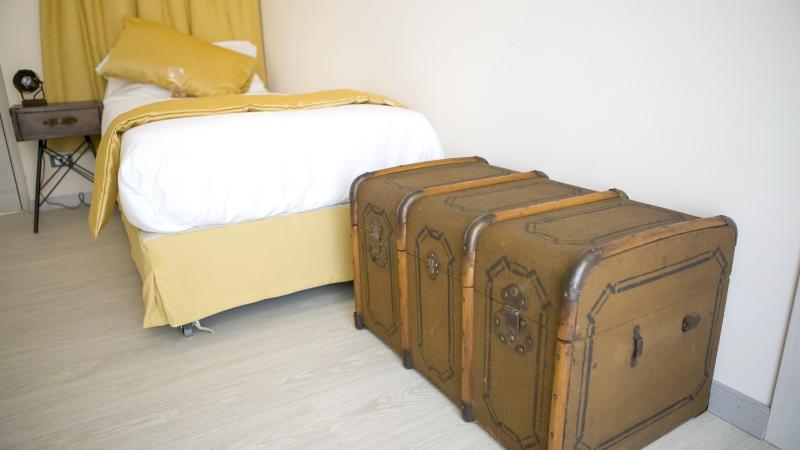 Single Room with Balcony image 4