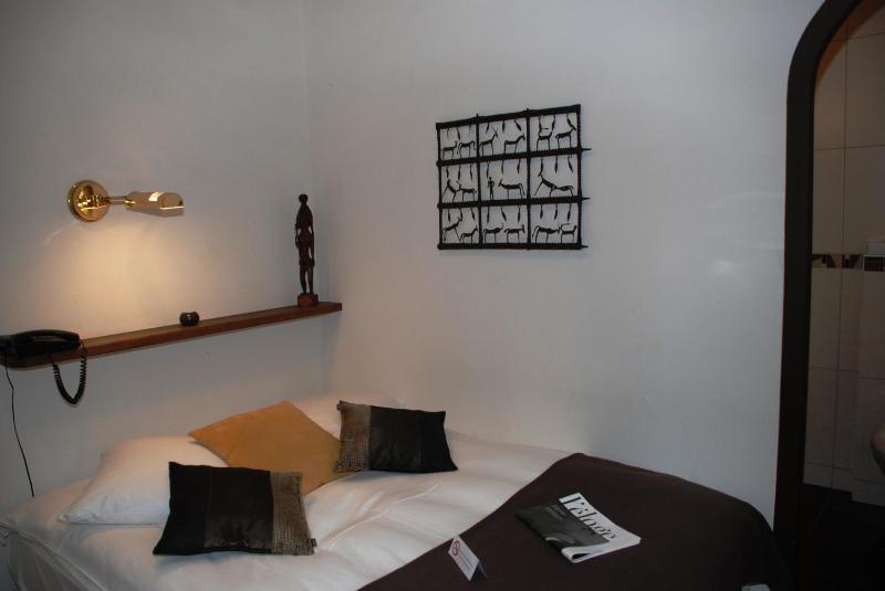 Superior Single Room image 3