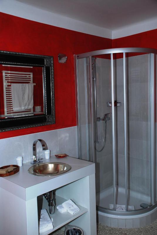 Suite image 2