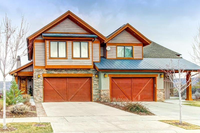 Four Bedroom House image 3