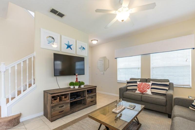Bella Vidatown Home With Full Size Pool! Townhouse - image 12