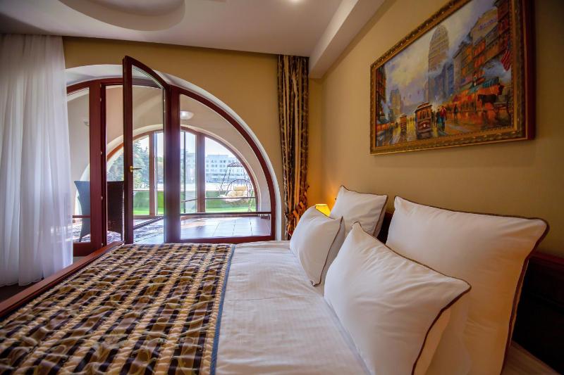 Suite image 3