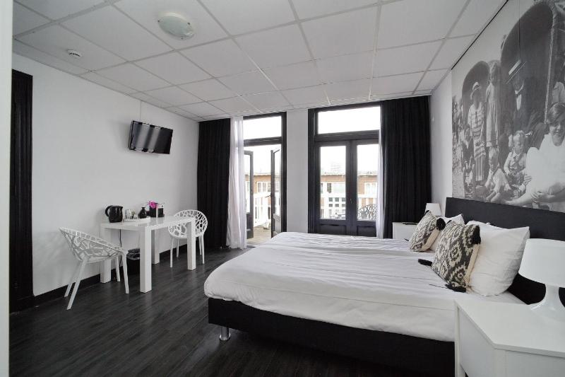Hotel Zeespiegel - image 10