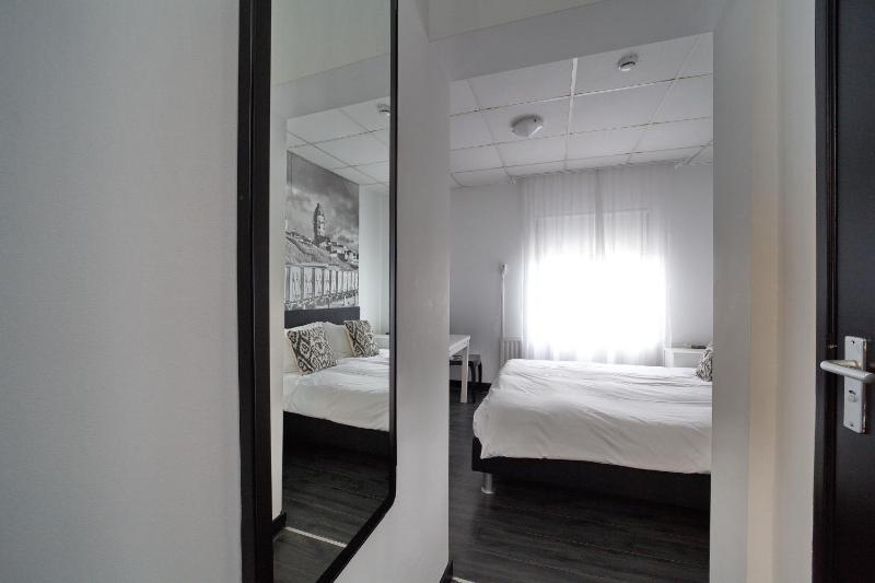 Hotel Zeespiegel - image 41
