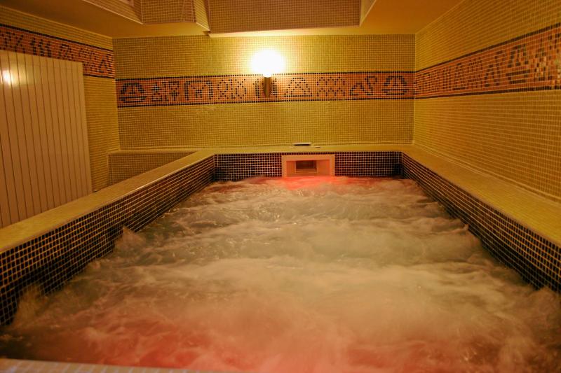 Martin Club Hotel - image 4